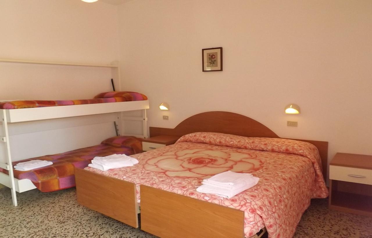 Hotel La Vela Bellaria-Igea Marina Habitación foto